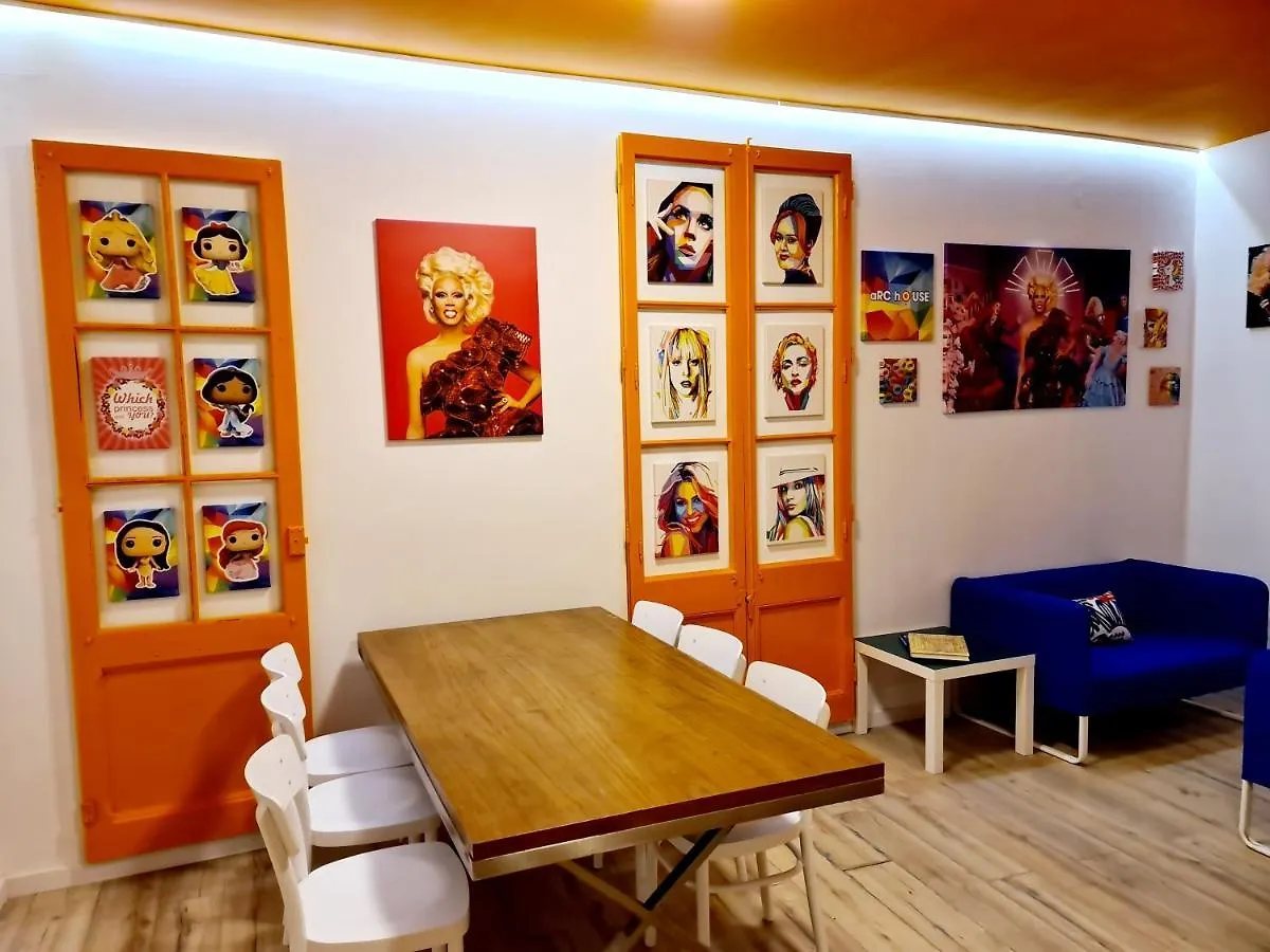 Arc House Gracia Hostel Barcelona