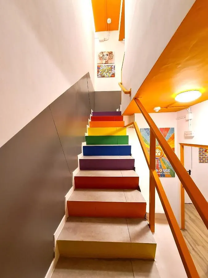 Hostel Arc House Gracia Barcelona