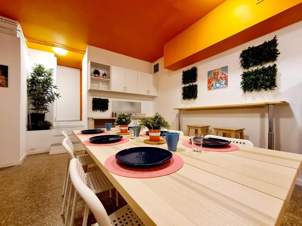 Arc House Gracia Hostel Barcelona Spanje