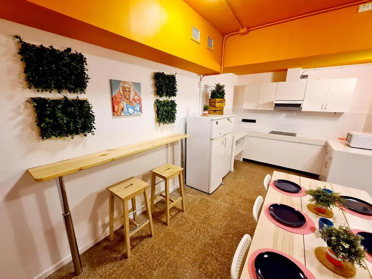 Hostel Arc House Gracia Barcelona