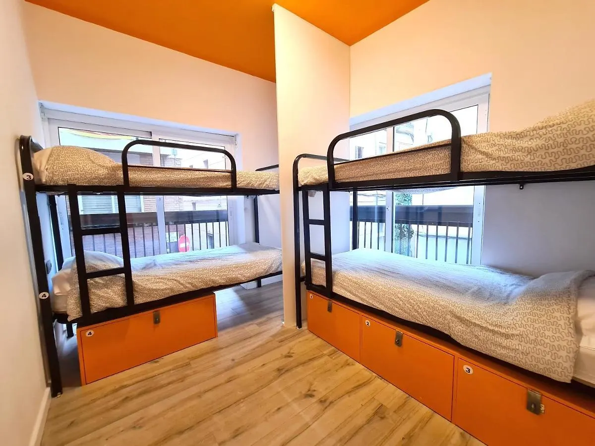 Hostel Arc House Gracia Barcelona