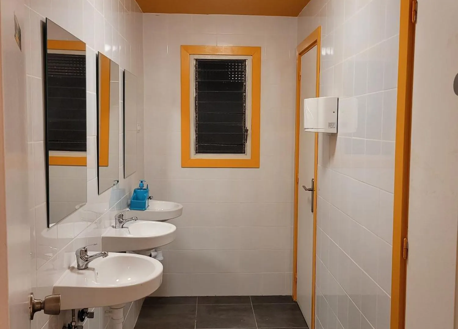 Arc House Gracia Hostel Barcelona 0*,  Spain